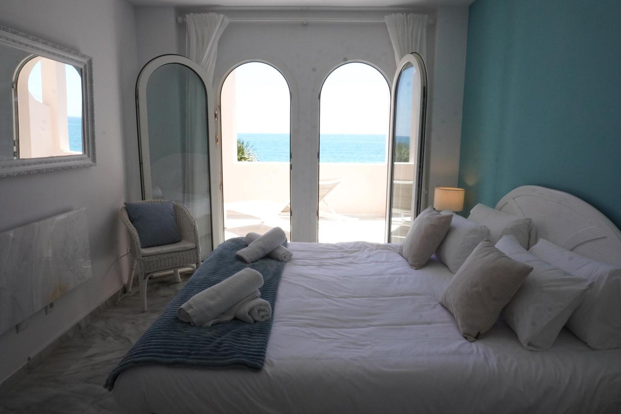 Beach View Playa Del Moral Estepona Bagian luar foto