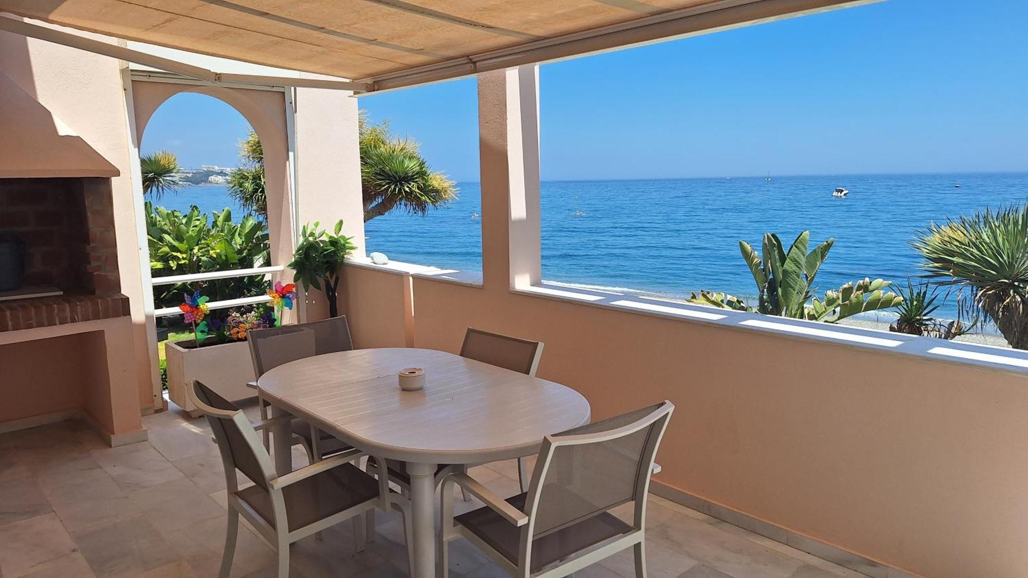 Beach View Playa Del Moral Estepona Bagian luar foto